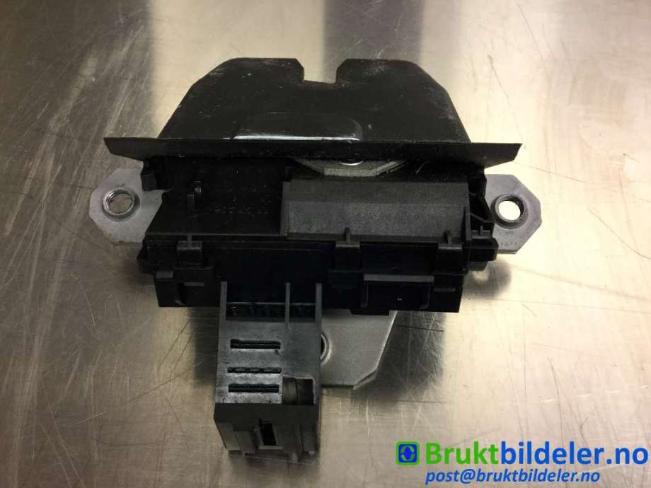 Baklukelås til Ford C-Max 2010-2015 (Type II, Fase 1)  (FORD|8M51-R442A66-DA|)