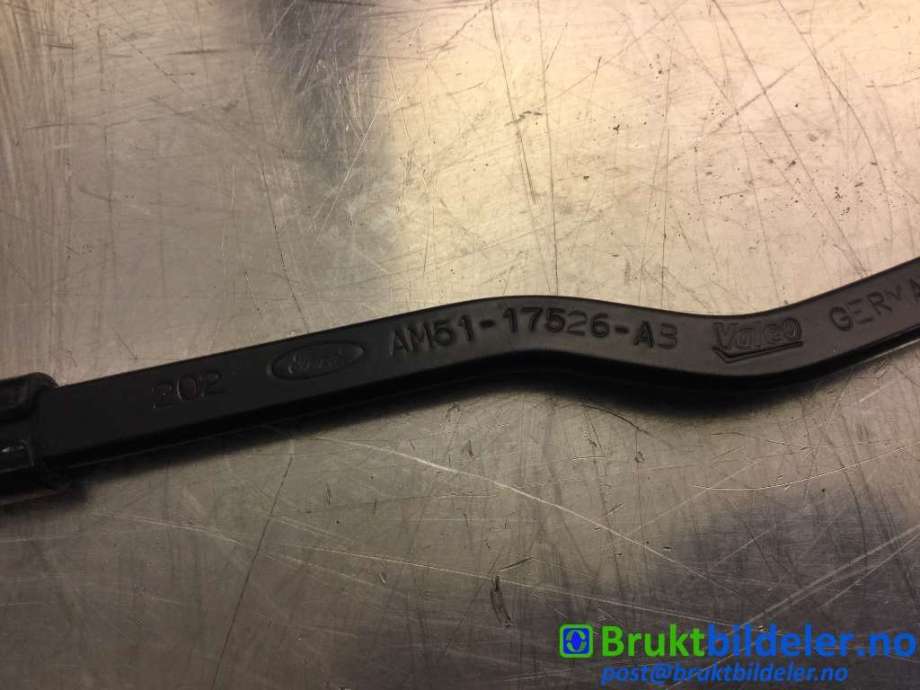 Viskerarmer frontrute til Ford C-Max 2010-2015 (Type II, Fase 1)  (FORD|AM51-17526-AB|)