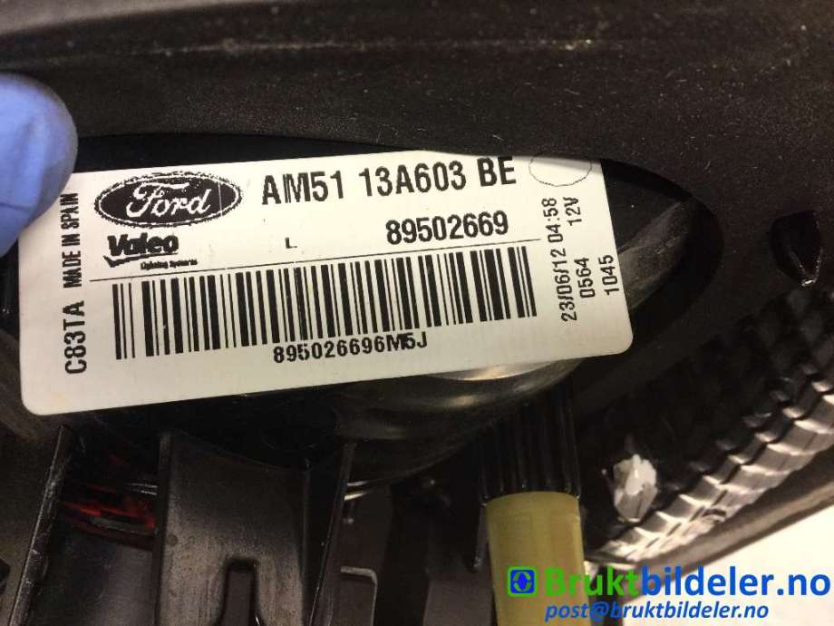 Baklykt venstre indre til Ford C-Max 2010-2015 (Type II, Fase 1) (FORD|AM51-13A603-BE|89502669|)
