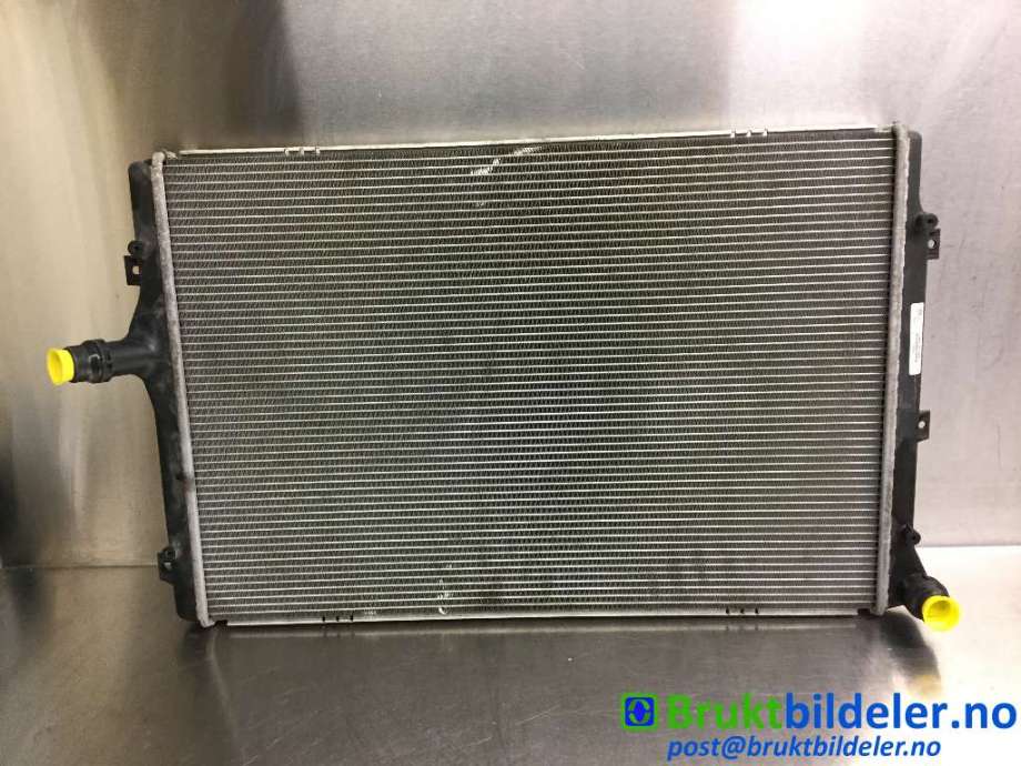 Radiator (automat gir) til VW Passat, 2011-2015 (B7) (B7) (VOLKSWAGEN|3AA 121 253)