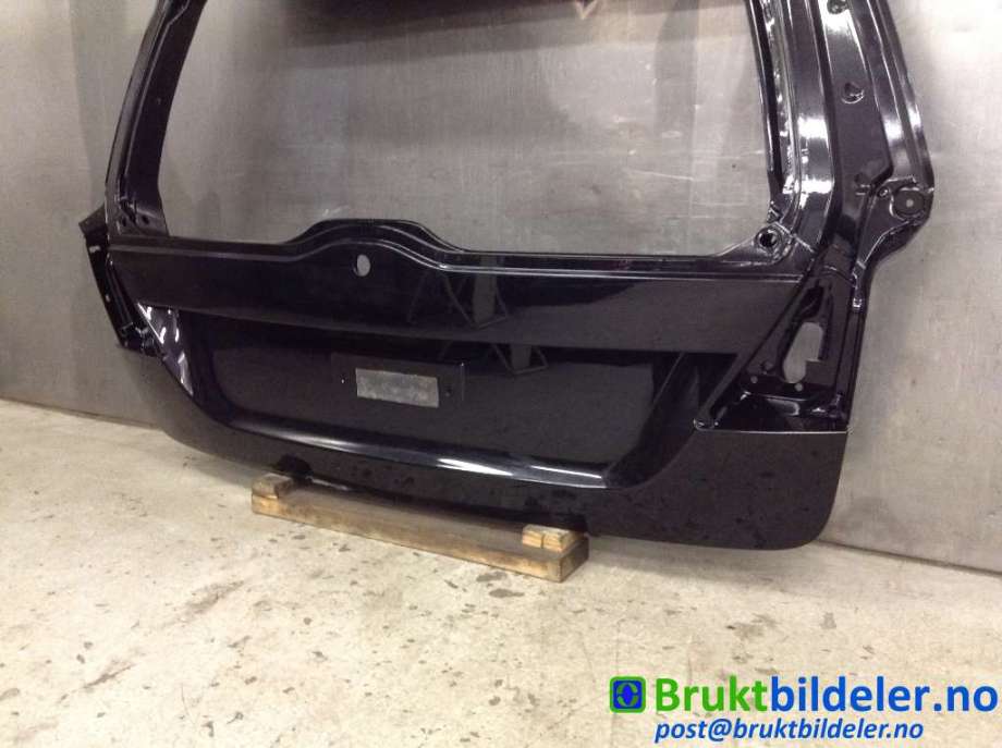 Bakluke til Volvo V70 2007-2013 (Type III, Fase 1) (VOLVO|30674837|)