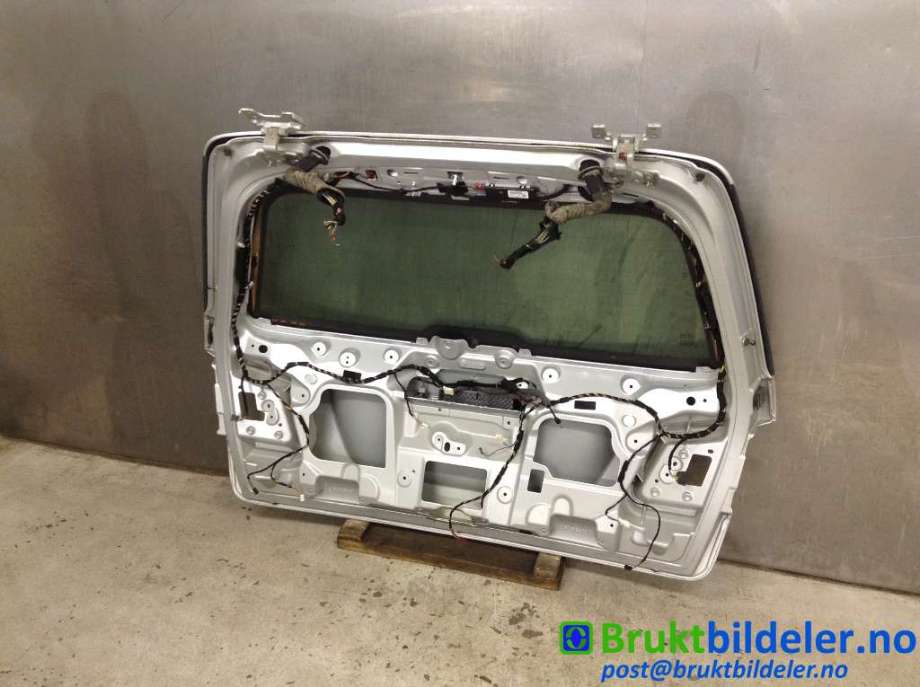 Bakluke til Mercedes E-Klasse 2009-2013 (Fase 1) (W212) (W212) (MERCEDES|A 212 740 01 05||A 212 740 00 10)