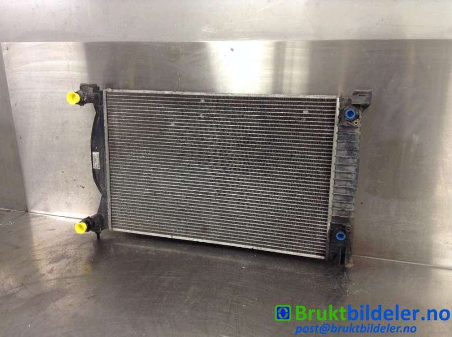 Radiator (automat gir) til Audi A4 2004-2008 (Type III) (B7) (B7) (AUDI|8E0 121 251 L|)