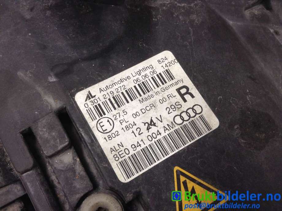 Frontlykt høyre xenon til Audi A4 2004-2008 (Type III) (B7) (B7) (AUDI|8E0 941 004 AM|8E0 941 030 AS|)
