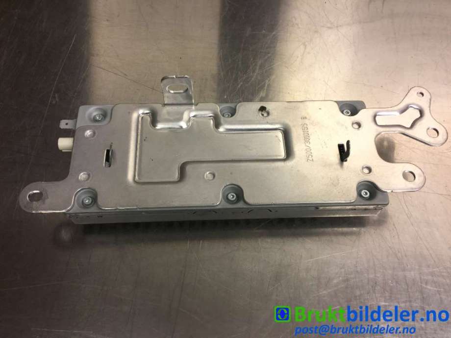 Bilstereo diverse til Tesla Model 3, 2018-2023 (Fase 1)  (TESLA|1079755-00-D)