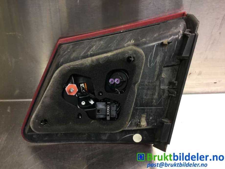 Baklykt venstre indre til Mercedes E-Klasse 2009-2013 (Fase 1) (W212) (W212) (MERCEDES|A 212 820 09 64|)