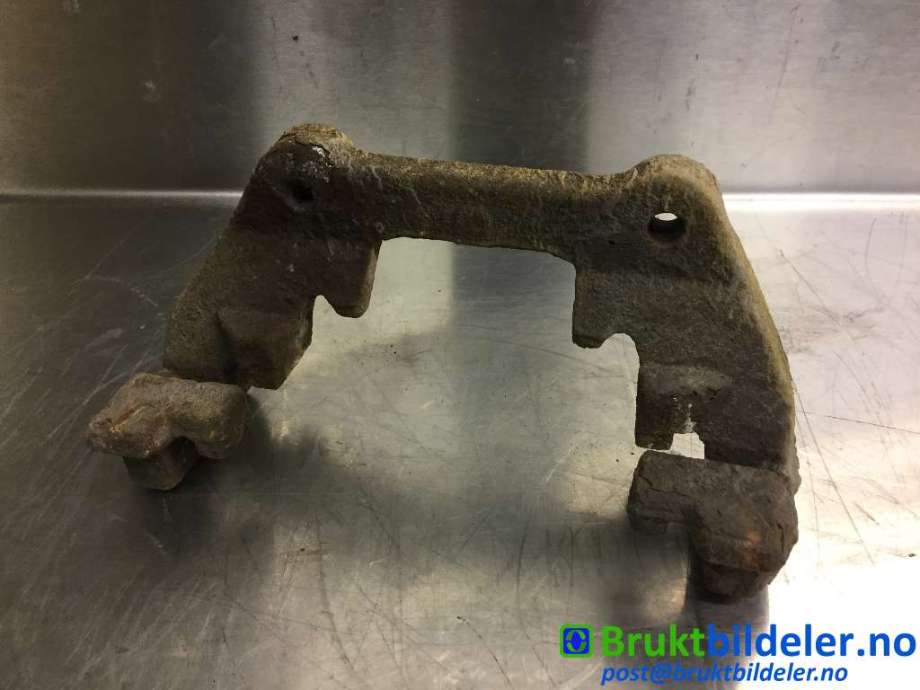 Bremsecaliper brakett til Toyota Yaris 2014-2020 (Type III, Fase 2) (TOYOTA|47821-0D020|)