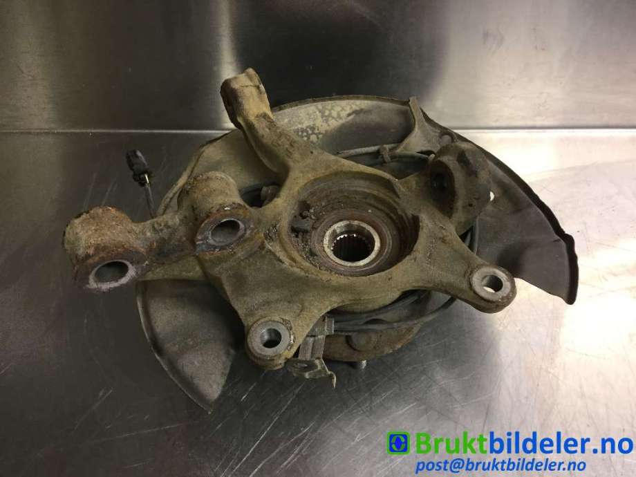 Hjulspindel høyre foran til Toyota Yaris 2014-2020 (Type III, Fase 2) (TOYOTA|43211-0D230|)