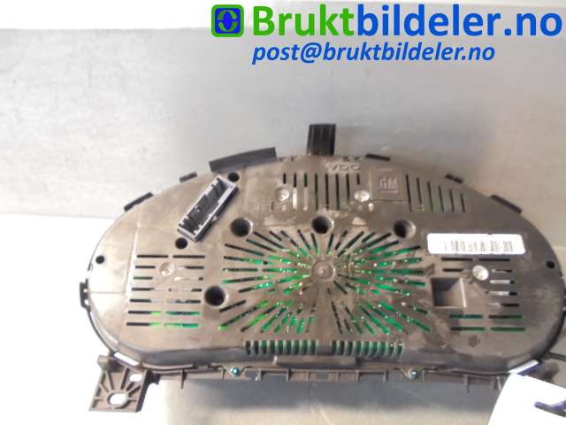 Instrumentpanel til Opel Insignia A 2009-2014  (OPEL|12844138|)