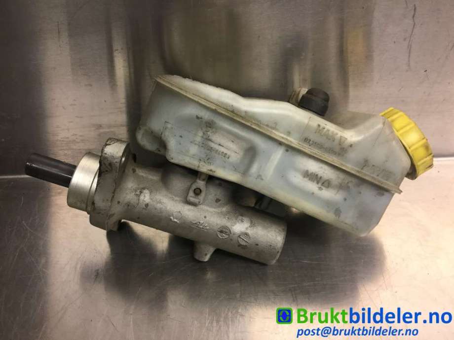 Bremsepumpe hoved til VW Transporter / Caravelle 2003-2009 (Fase 1) (T5) (T5) (VOLKSWAGEN|7H0 611 303 A|)