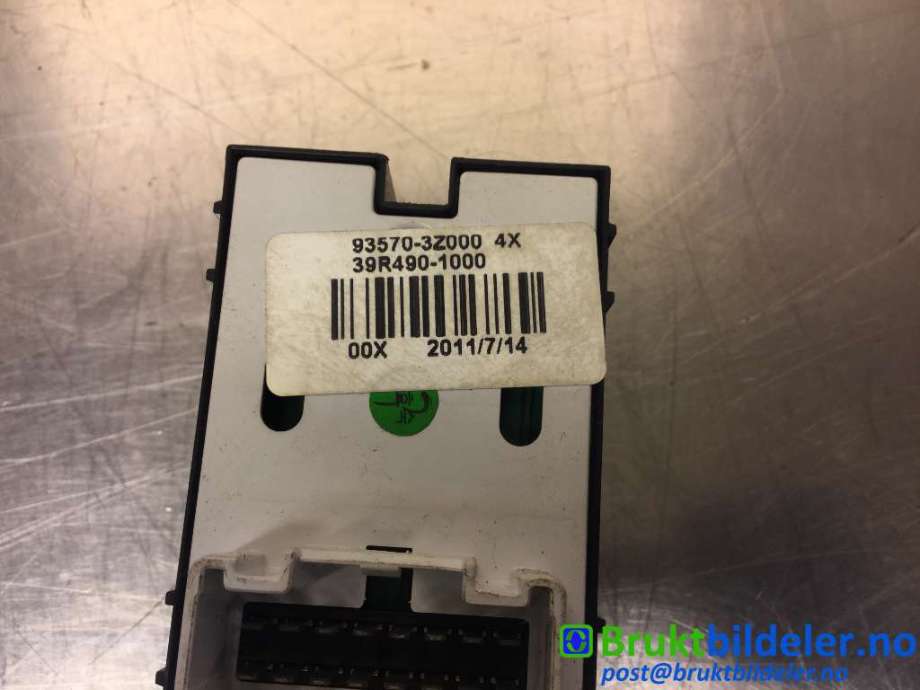 Bryter ruteheis til Hyundai i40 2012-2017  (HYUNDAI|935703Z000|39R4901000|)