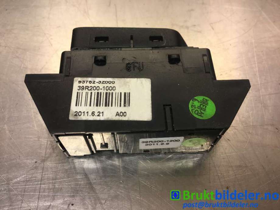 Bryter setevarme til Hyundai i40 2012-2017  (HYUNDAI|39R200-1200|)