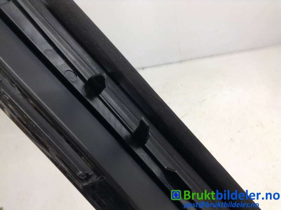 Karosseri diverse til BMW i3 2013-2022  (BMW|1559954-00|)
