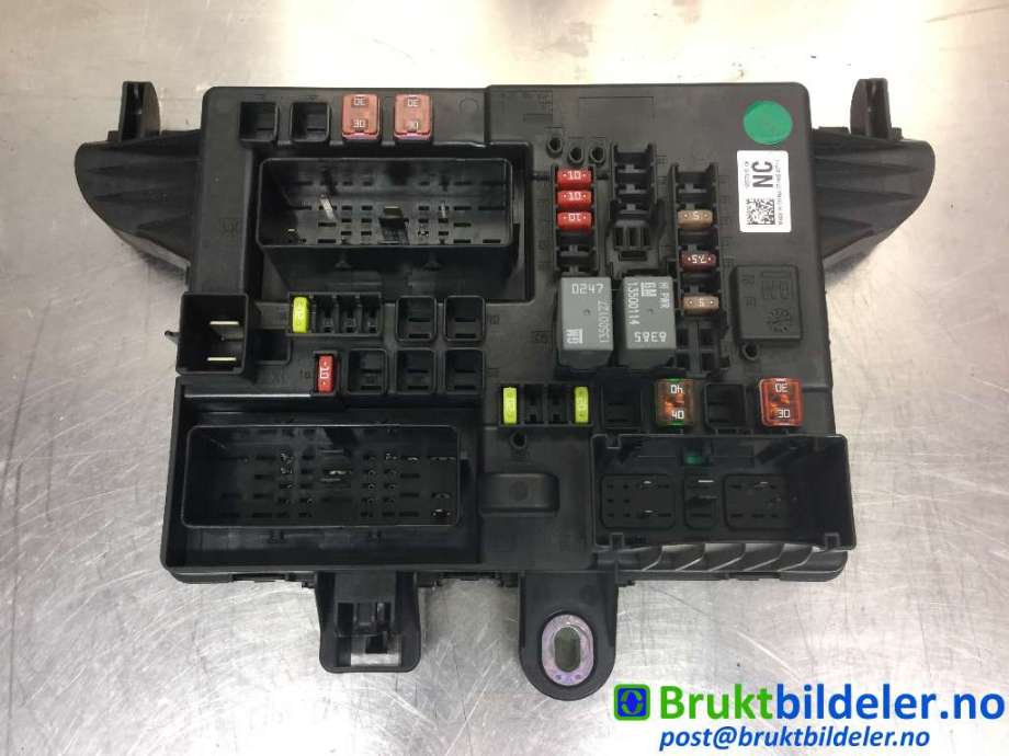 Sikringsboks til Opel Insignia A, 2009-2014  (OPEL|13277319)