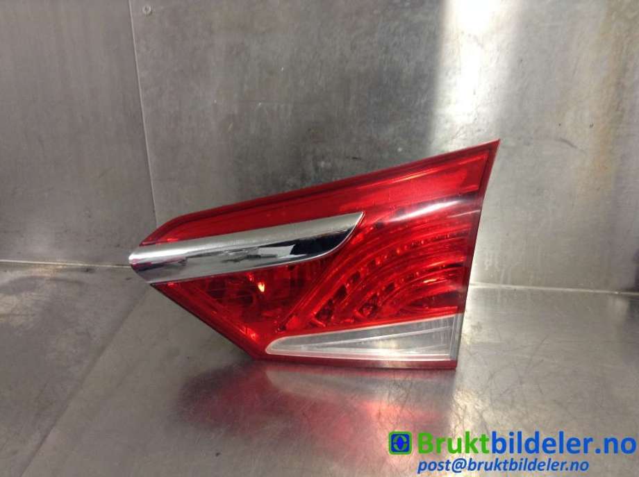 Baklykt høyre indre til Hyundai i40, 2012-2017  (HYUNDAI|92404 3Z000)