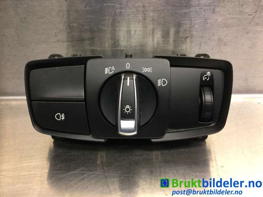 Bryter lys til BMW i3, 2013-2022  (BMW|9 865 812-01)