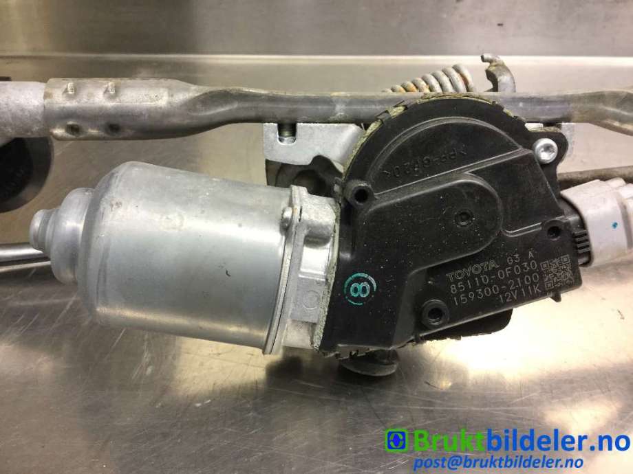 Viskermotor frontrute til Toyota Verso 2009-2016 (Type III)  (TOYOTA|85110-0F030|159300-2100|)