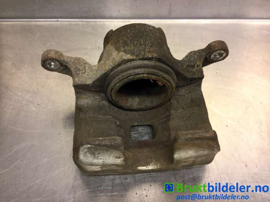 Bremsecaliper venstre foran til Nissan NV200 2010-2019  (NISSAN|)