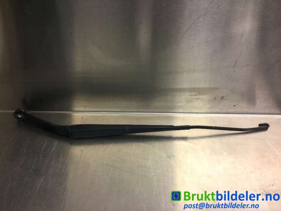 Viskerarmer frontrute til Nissan NV200, 2010-2019  (NISSAN|A812)