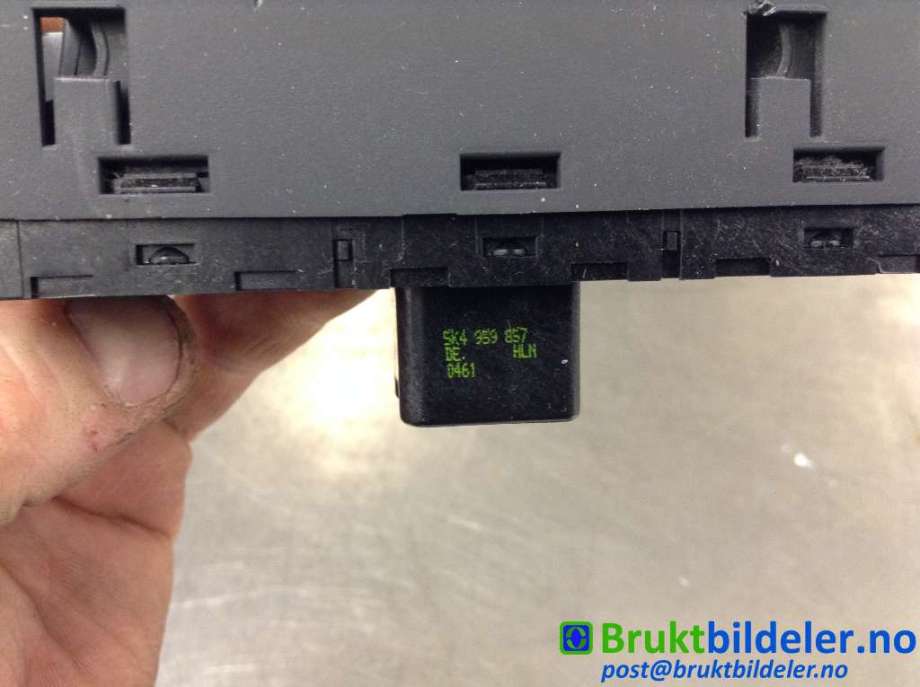 Bryter ruteheis til VW Tiguan 2011-2016 (Type I, Fase 2)  (VOLKSWAGEN|5K4 959 857 DE|)