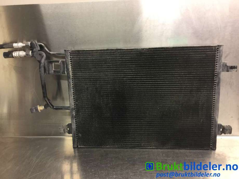 Aircondition radiator til Audi A6 2001-2004 (Type II, Fase 2) (C5) (C5) (AUDI|4B0 260 401 T|)