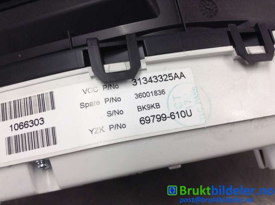 Instrumentpanel til Volvo XC70 2008-2013 (Type II, Fase 1)  (VOLVO|31343325AA|69799-610U|)