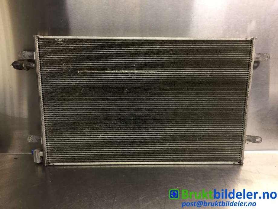 Aircondition radiator til Audi A6 2005-2008 (Type III, Fase 1) (C6) (C6) (AUDI|4F0 260 401 E|)