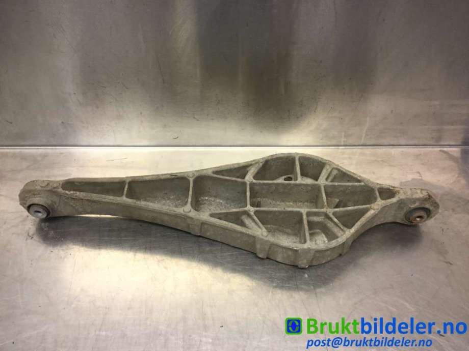Bærebru høyre bak til Volvo XC70 2008-2013 (Type II, Fase 1) (VOLVO|)