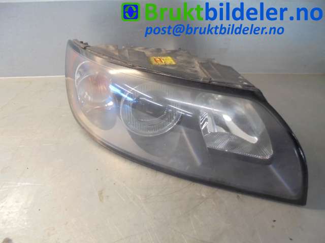 Frontlykt høyre halogen til Volvo S40, 2004-2007 (Type II, Fase 1)  (VOLVO|30698874)