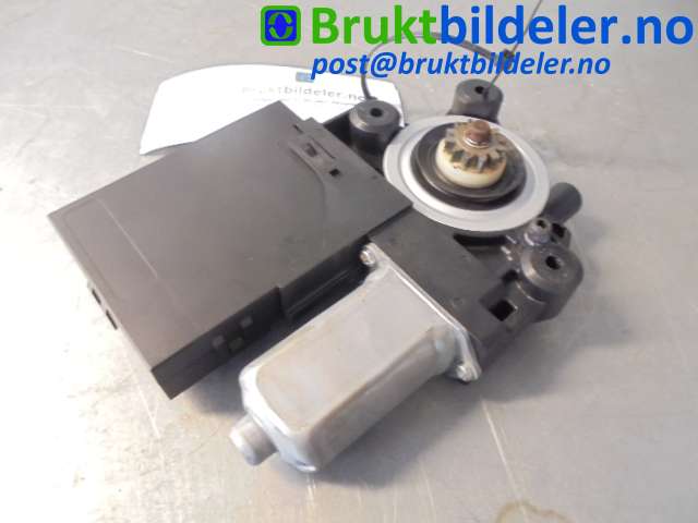 Ruteheis venstre foran til Volvo S40 2004-2007 (Type II, Fase 1)  (VOLVO|31295170AA|)