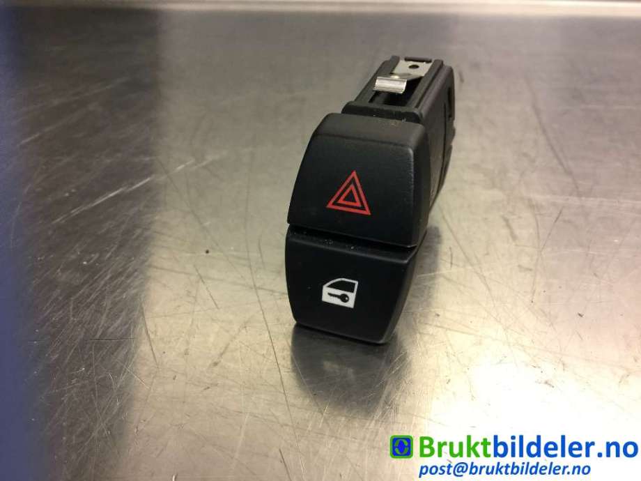 Bryter nødblink til BMW X3, 2010-2017 (F25) (F25) (BMW|61 31 9 161 896)