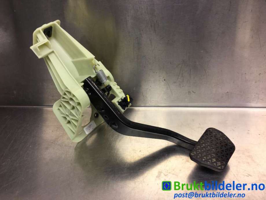 Pedal gass/brems/clutch til BMW X3, 2010-2017 (F25) (F25) (BMW|6 787 363-01)