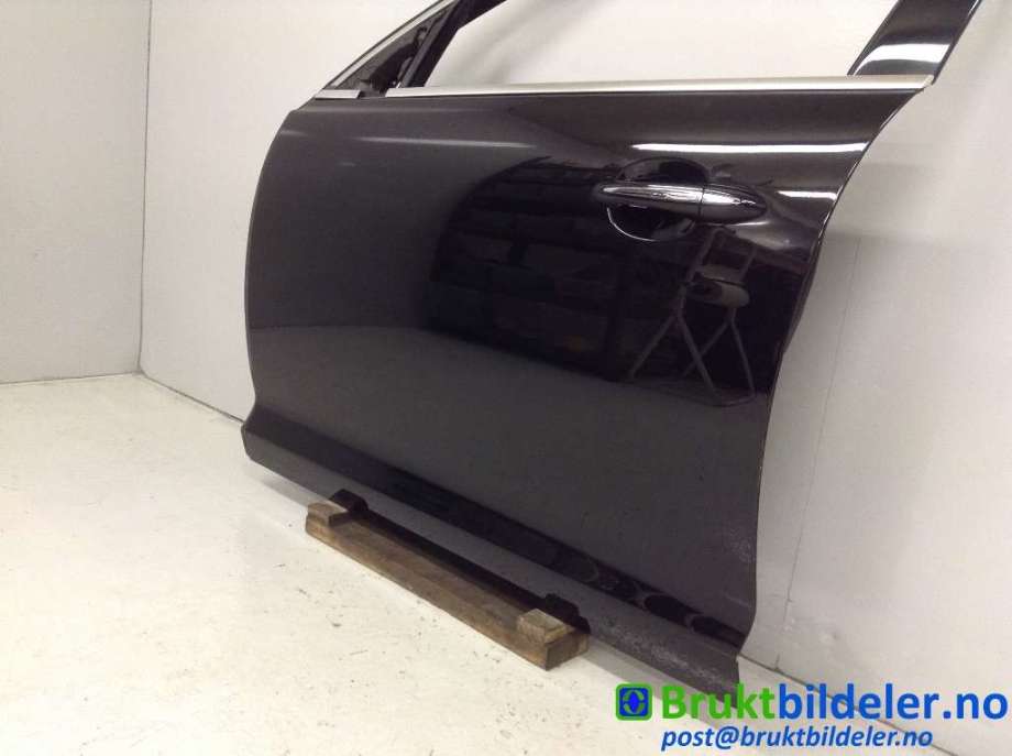 Dør venstre foran til Jaguar XJ X351 2010-->>  (JAGUAR|AW93-20221|)