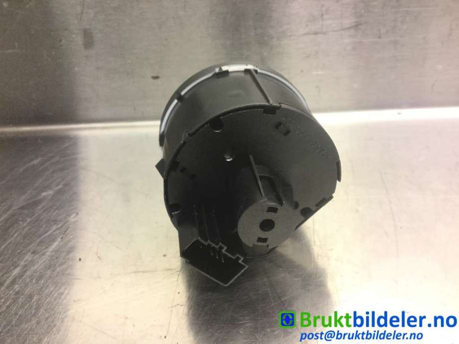 Bryter lys til VW e-Golf 2014-2017 (Fase 1) (VOLKSWAGEN|5G0 941 431 BE|)