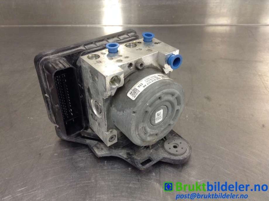 ABS sentral til VW e-Golf, 2014-2017 (Fase 1)  (VOLKSWAGEN|5Q0 614 517 AK)