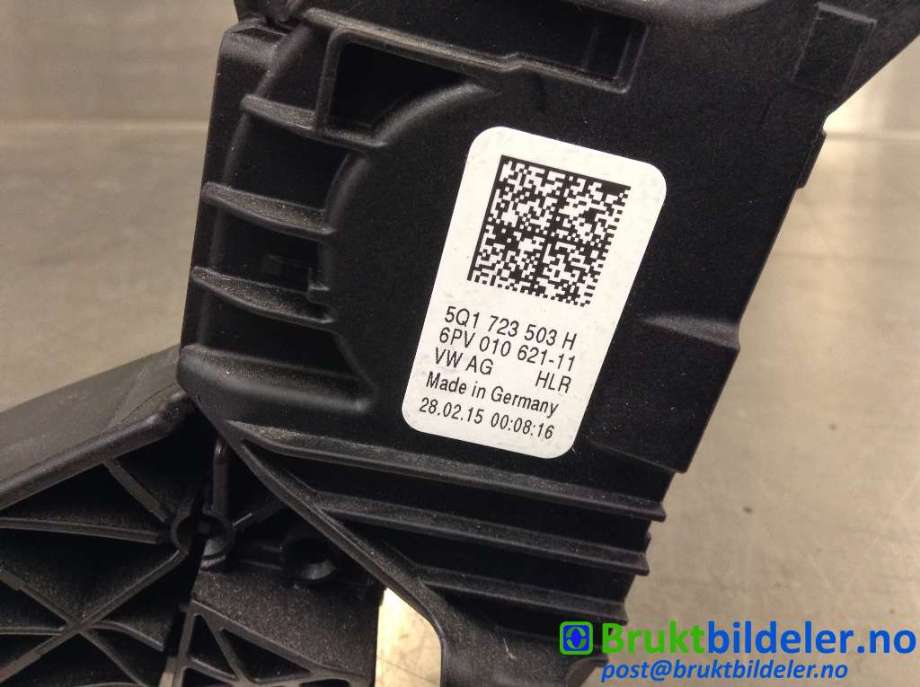 Pedal gass til VW e-Golf 2014-2017 (Fase 1)  (VOLKSWAGEN|5Q1 723 503 H|6PV 010 621 11|)