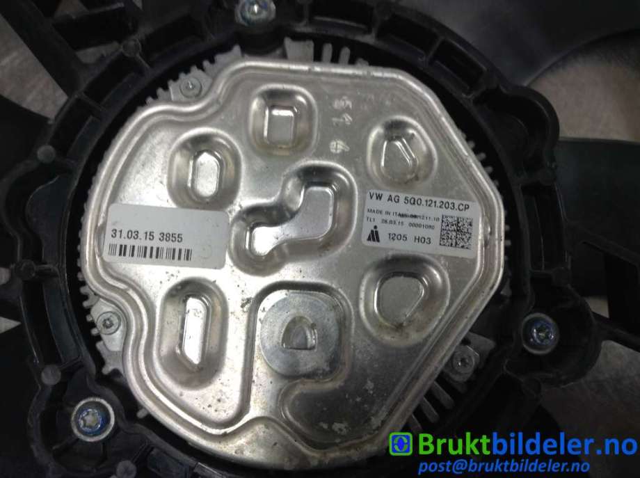 Kjølevifte til VW Passat 2015-2019 (Fase 1) (B8) (B8) (VOLKSWAGEN|5Q0 121 203 CP|)