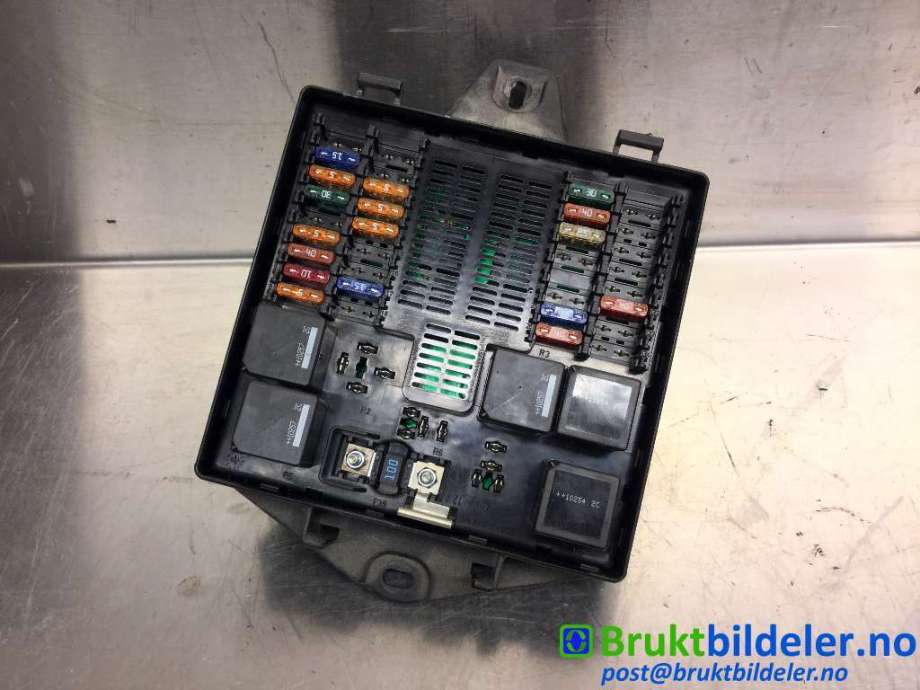 Sikringsboks til Jaguar XJ X351, 2010-->>  (JAGUAR|AW93-14A073-AD)