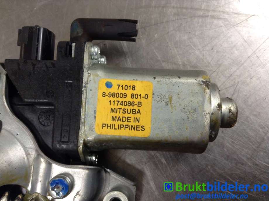 Ruteheis høyre foran til Isuzu D-Max 2007-2012 (Type I)  (ISUZU||98005166)