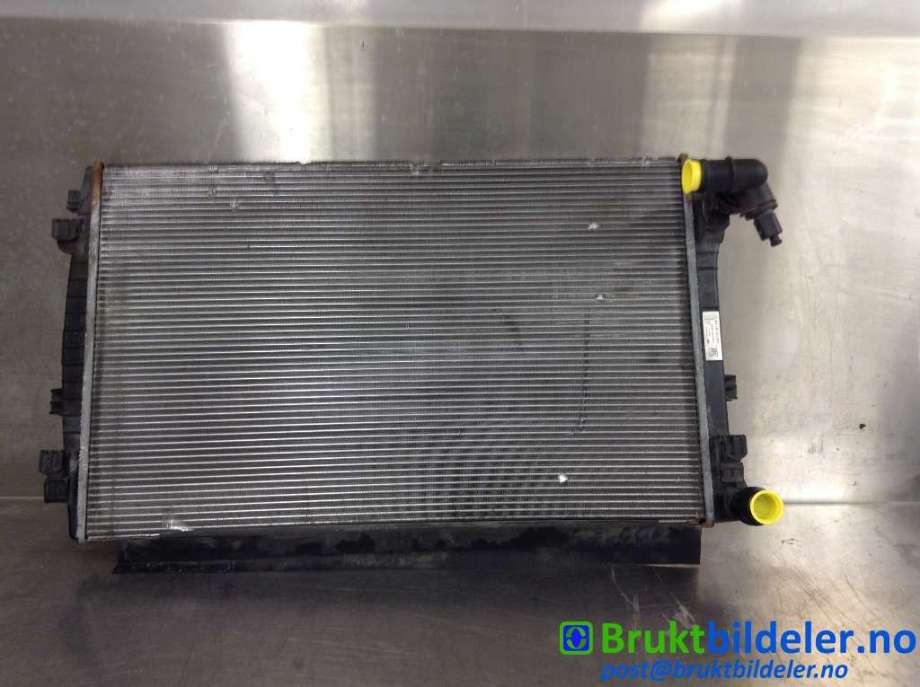 Radiator (manuell gir) til VW e-Golf, 2014-2017 (Fase 1)  (VOLKSWAGEN|5Q0 121 251 EM)