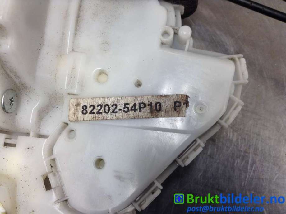 Låsekasse venstre foran til VW Caddy 2004-2010 (Type III, Fase 1)  (VOLKSWAGEN||82202-54P10 P1)