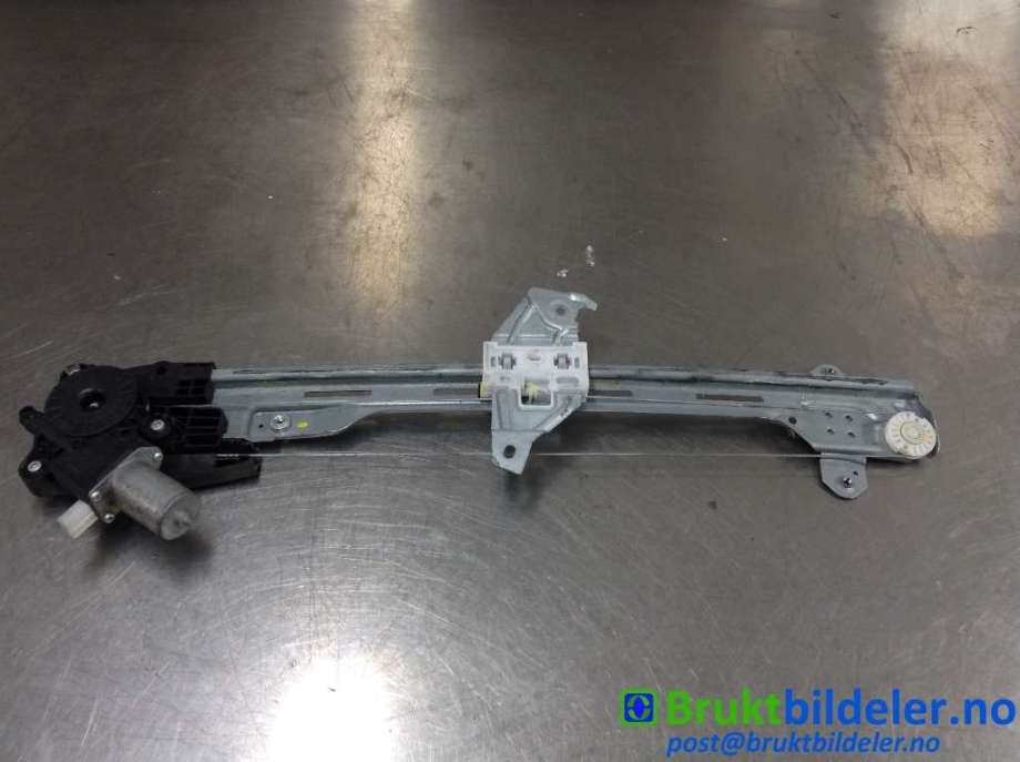 Ruteheis høyre foran til VW Caddy, 2004-2010 (Type III, Fase 1)  (VOLKSWAGEN|83530-64P00)