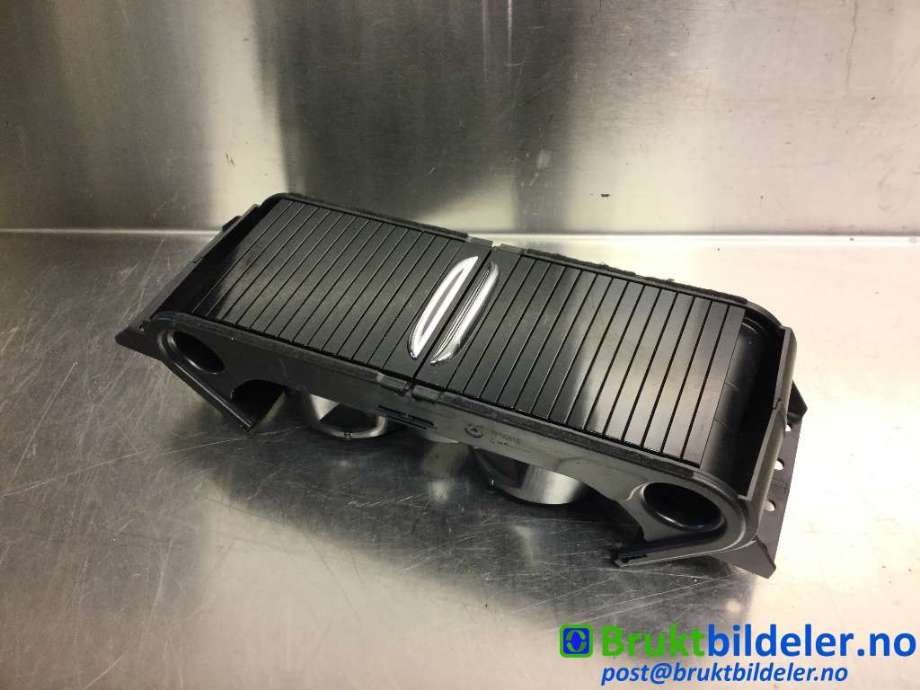 Dashbord koppholder til Jaguar XJ X351, 2010-->>  (JAGUAR|AW93-F048196-A)