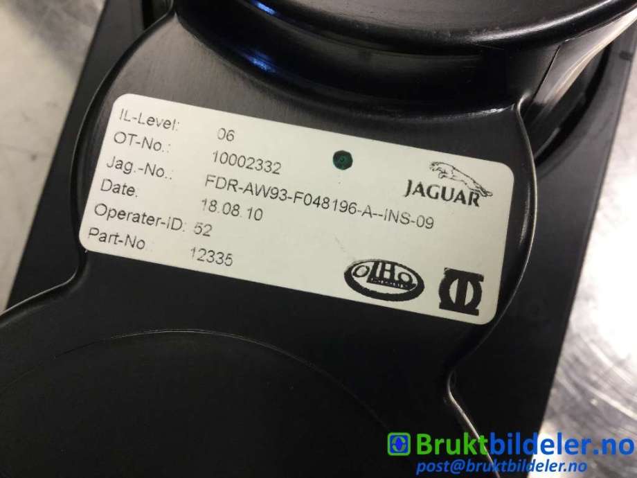Dashbord koppholder til Jaguar XJ X351 2010-->> (JAGUAR|AW93-F048196-A|)