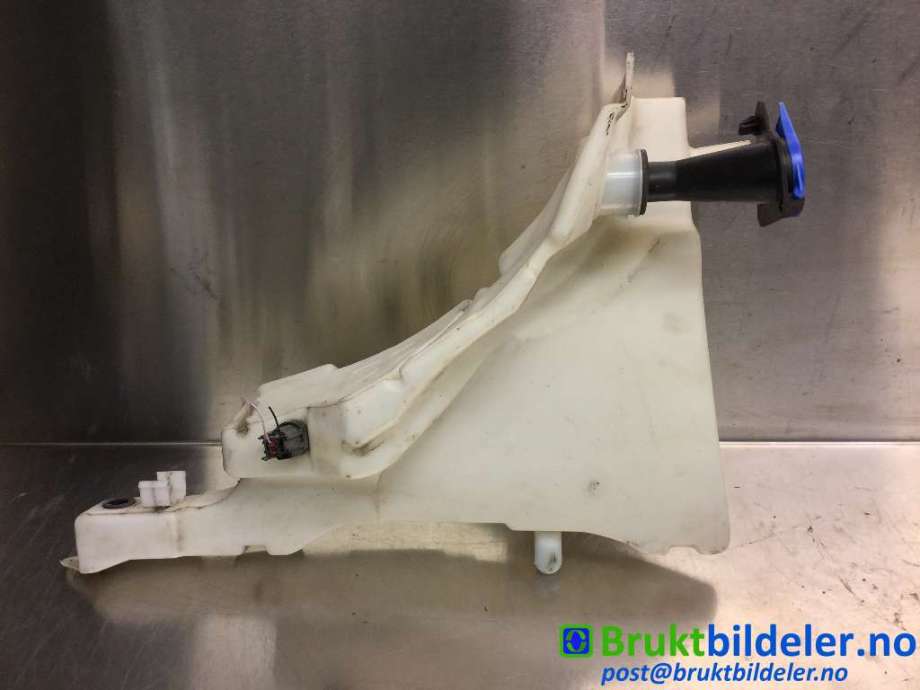Spylertank til Jaguar XJ X351, 2010-->>  (JAGUAR|8X23-17B613-A)