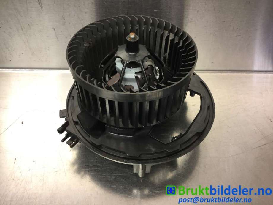 Varmeapparat motor til VW Passat, 2015-2019 (Fase 1) (B8) (B8) (VOLKSWAGEN|3Q1 819 021 A)
