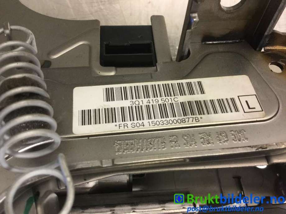 Rattaksel til VW Passat 2015-2019 (Fase 1) (B8) (B8) (VOLKSWAGEN|3Q1 419 501 C|)