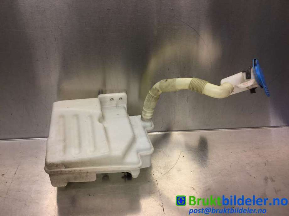 Spylertank til VW Scirocco, 2008-2013  (VOLKSWAGEN|1K0 955 453 Q)