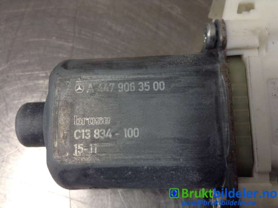 Ruteheis venstre foran til Mercedes Vito 2014-->> (W447) (W447) (MERCEDES|A 447 906 35 00|0 130 822 312|)