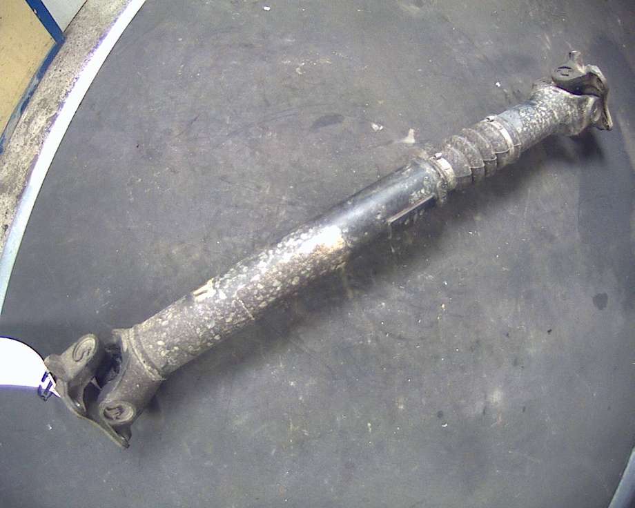 Mellomaksel fremre til Toyota Hilux 2006-2011 (TOYOTA Hi-Lux V,-08, 3.0 D-4D|)